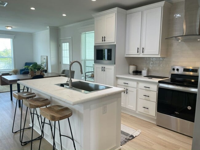 Building Photo - 4930 Coopers Hawk Pl