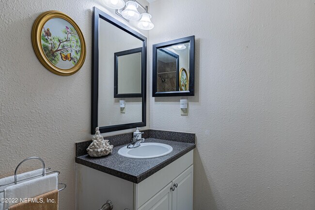 Building Photo - 1717 COUNTY ROAD 220