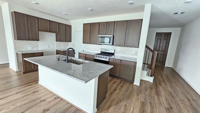 Building Photo - 6418 Kentfield Dr