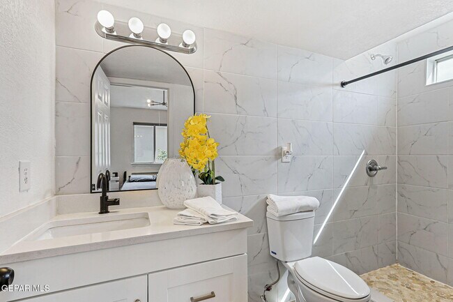 Building Photo - 3936 Tierra Arena Dr