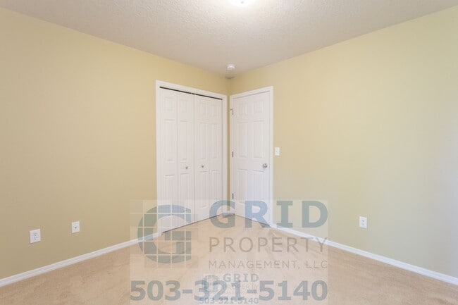 Building Photo - 1113 SE Alika Ave