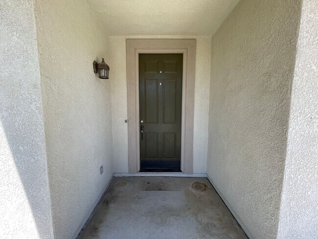 Building Photo - 5301 Lotus Pond Way