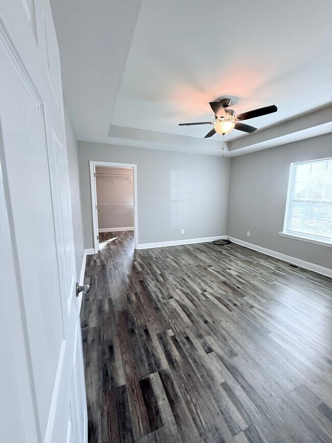 Building Photo - Shannon (Rome) Bungalow available to move in tomorrow!