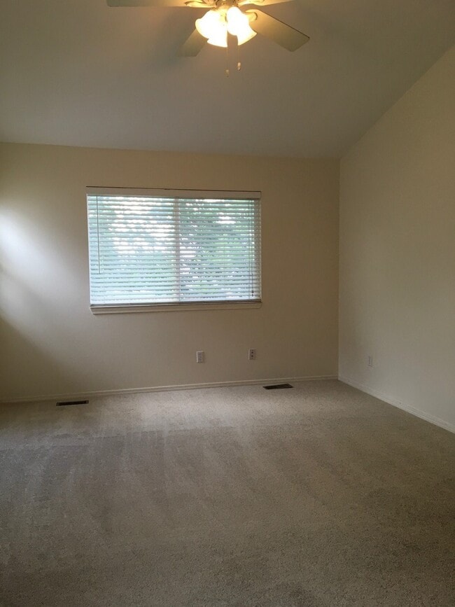 Building Photo - 1040 Whistler Hollow Dr