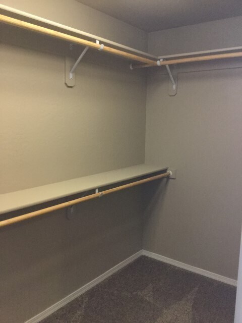 Building Photo - Beautiful 3 bedroom, 2.5 bath in the  Hampton Place/Candlewood Estates!