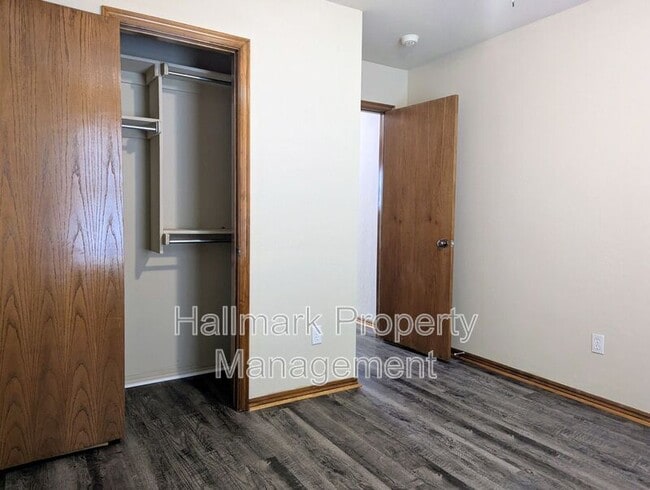 Building Photo - 2705 SE 92nd Cir