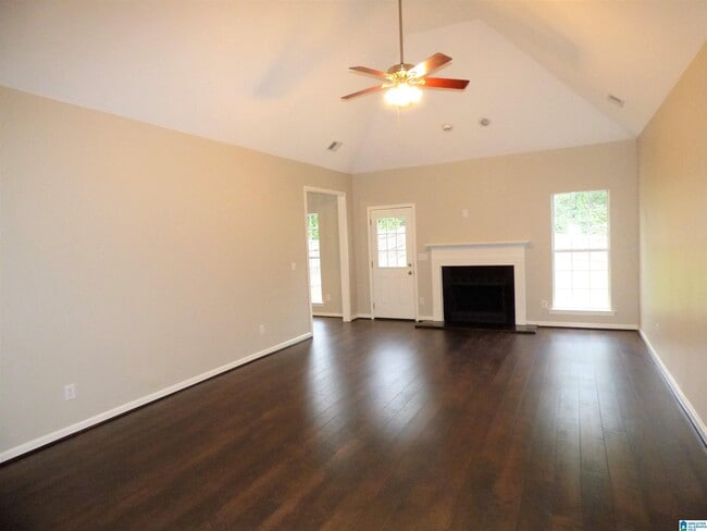 Building Photo - 951 Savannah Ln