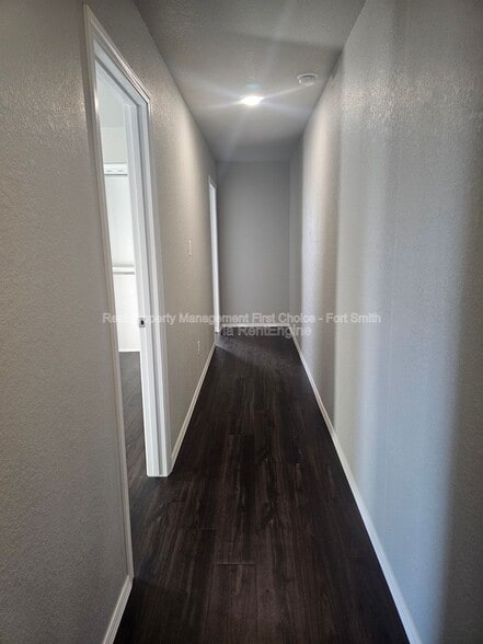 Building Photo - 2124 Ingalls Ln