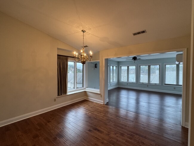 Building Photo - 128 Bokoshe Cir