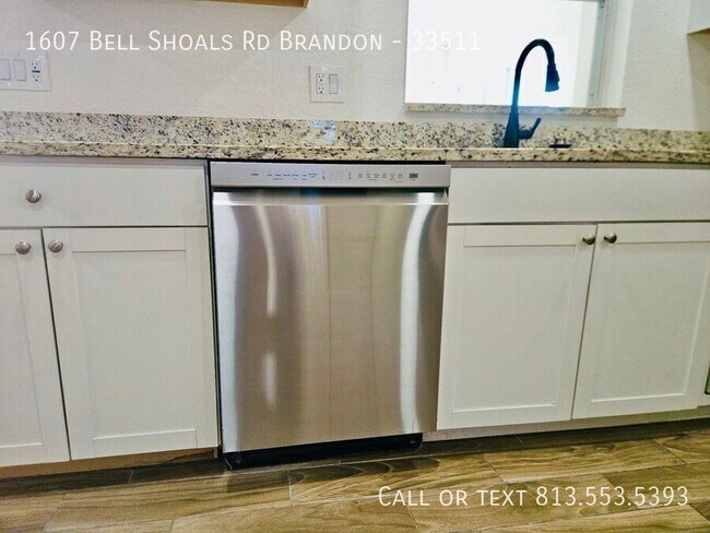 Building Photo - 1607 Bell Shoals Rd