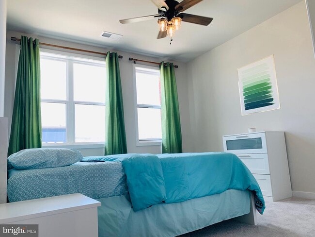 Building Photo - 23603 Hopewell Manor Terrace