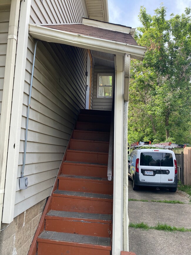 Building Photo - 934 Hunt St