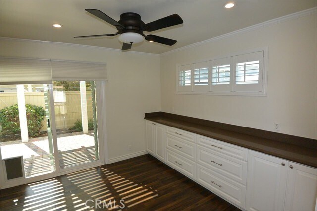 Building Photo - 5 Woodfern