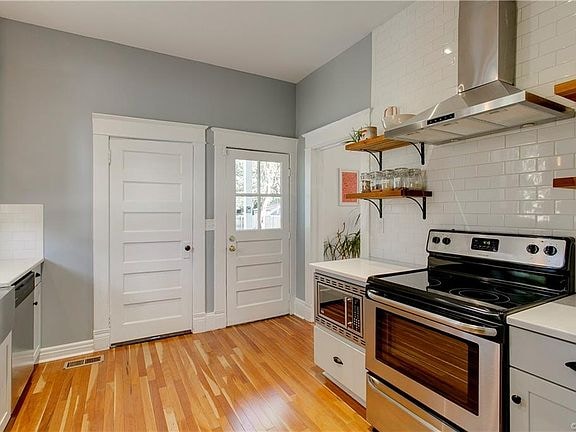 Building Photo - 3023 Fendall Ave