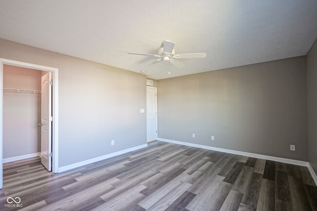 Building Photo - 5764 Bluff View Ln