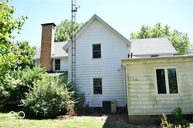 Building Photo - 8951 W 525 N