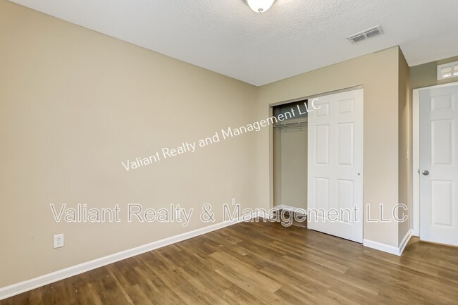 Building Photo - 8151 Lanette St