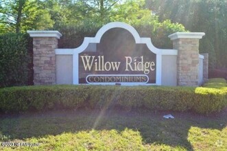 Building Photo - 2 bedroom in Jacksonville FL 32210