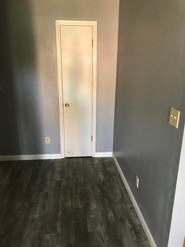 Building Photo - 103 Hines Blvd