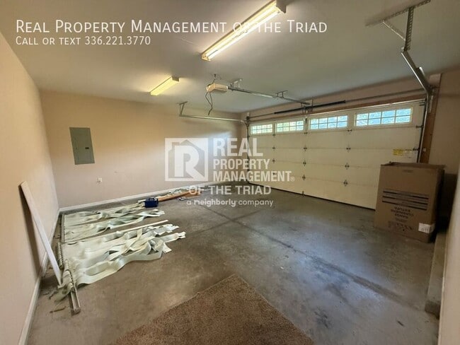 Building Photo - 2234 Nettlebrook Dr