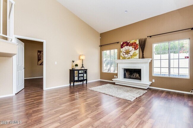 Building Photo - 3822 E Wildwood Dr