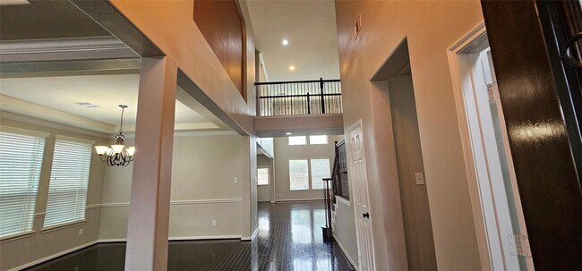 Building Photo - 6027 Turner Shadow Ln