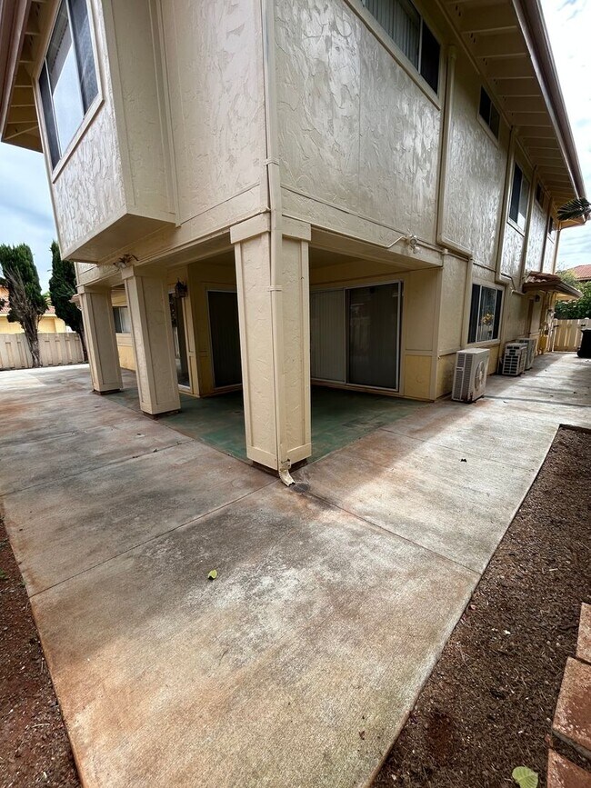 Building Photo - Available on 05/14/26, 2248 sq ft, 4 Bedrooms, 2.5 Baths, 2-car garage at Aeloa Subdivision in Ka...