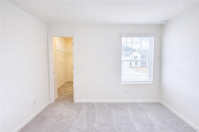 Building Photo - 44 Rowlett Pl