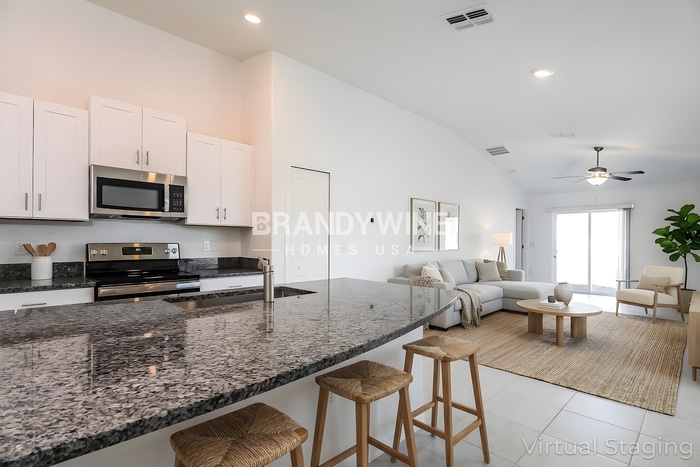 Building Photo - 32433 Windmill Frg