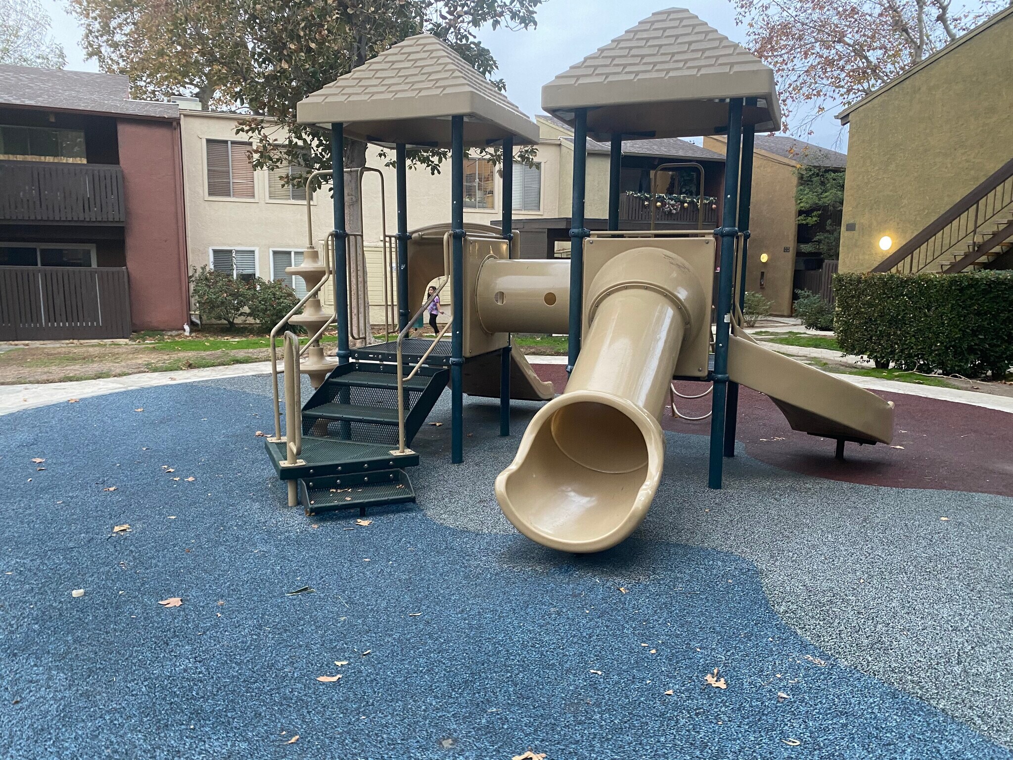 Building Photo - 18350 Hatteras St