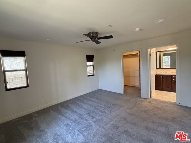 Building Photo - 5401 Morella Ave