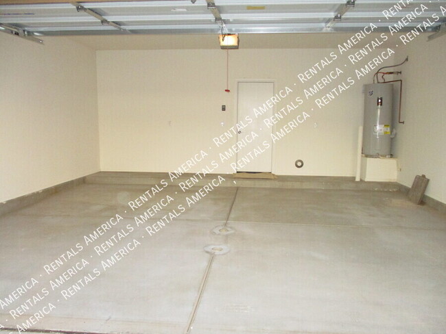 Building Photo - 2417 N 73rd Dr