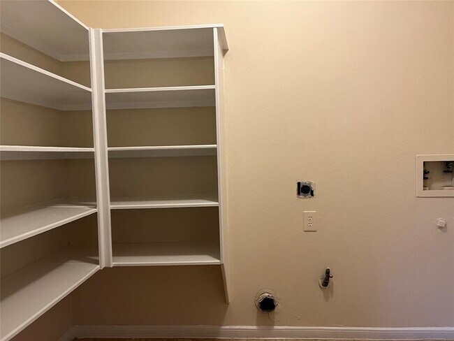 Building Photo - 4031 Clayton Bend Ct