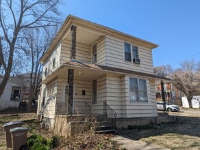 Building Photo - 321 N 4th St