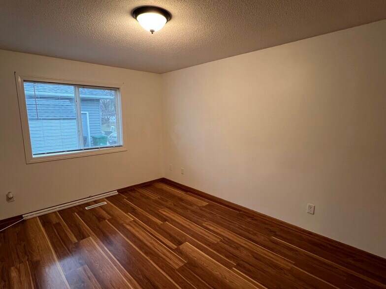 Building Photo - 5409 King Arthur Dr NW