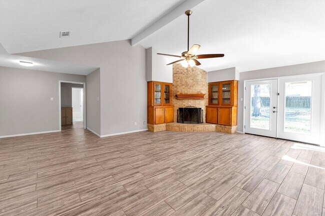 Building Photo - 3353 Knob Oaks Dr