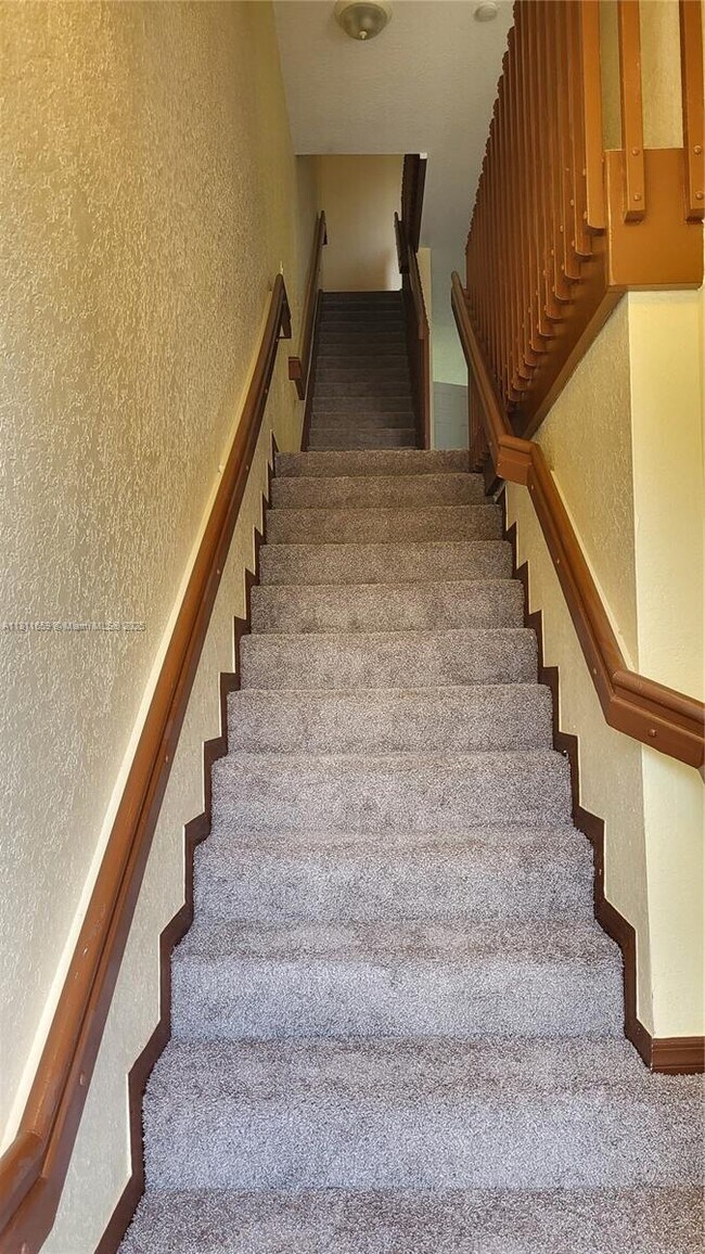 Building Photo - 715 SW 148th Ave