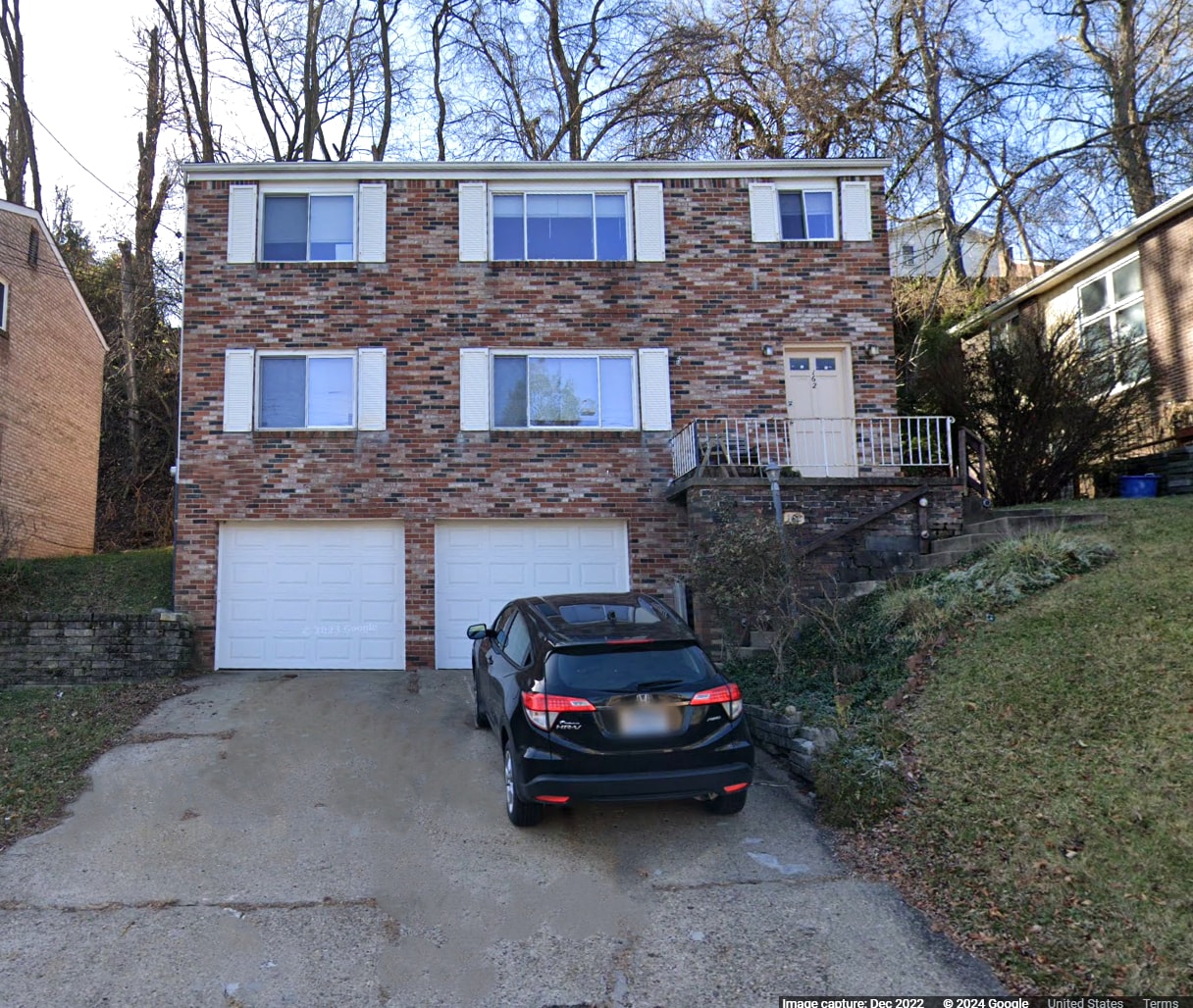 Building Front - 162 Pointview Rd