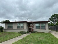 Building Photo - Ready for move in