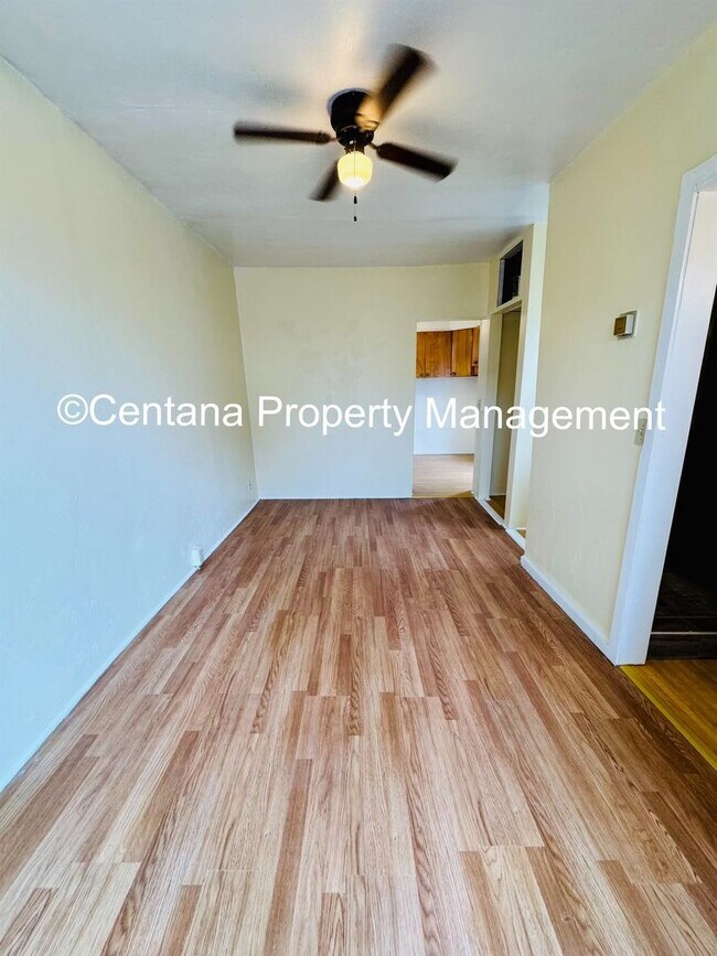 Building Photo - 1265-1265 1/2 Farrell