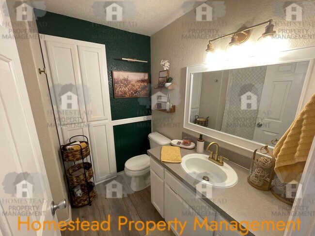 Building Photo - OUTSTANDING SOUTH SALEM LOCATION! HOME WITH A VIEW!