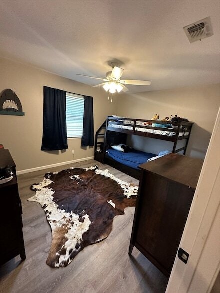 Building Photo - 127 Lori Dr