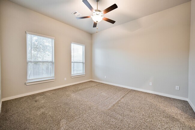 Building Photo - 127 Wickersham