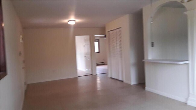 Building Photo - 212 Signorile Ln