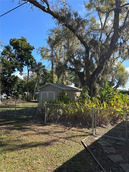 Building Photo - 2012 5th St W