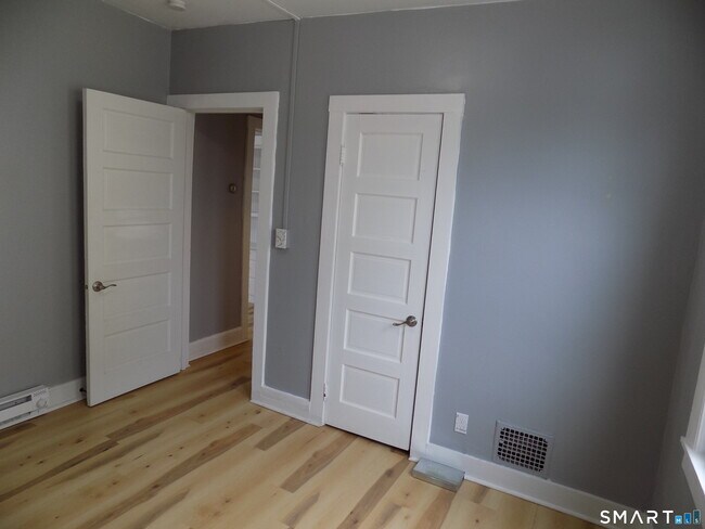 Building Photo - 182 West St