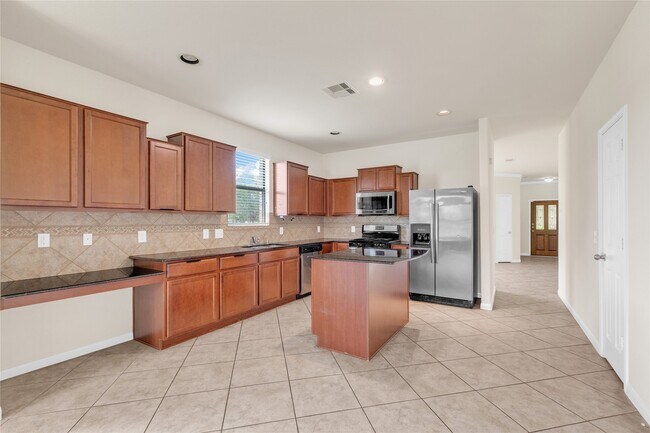 Building Photo - 15419 Benson Landing Dr