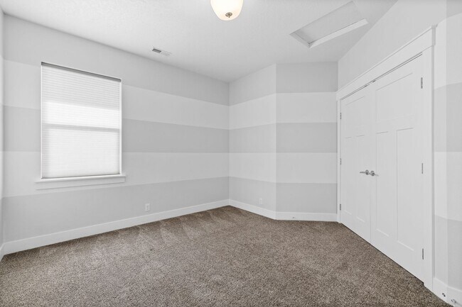 Building Photo - Luxury Living in Harris Ranch | 3 Bed + Office | 3 Bath | 2,713 Sq Ft