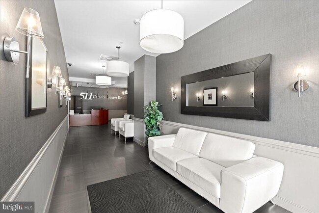 Building Photo - 511 N Broad St