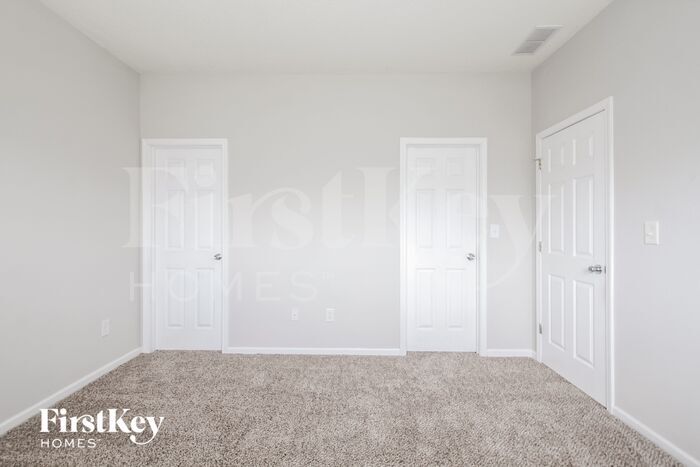 Building Photo - 7207 Parklake Pl